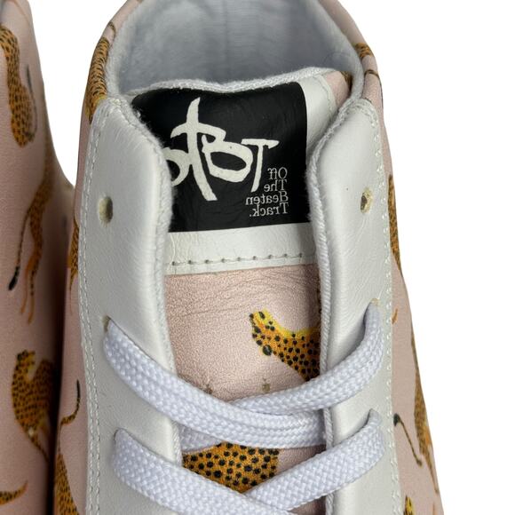 OTBT Women's Hologram Sneaker Cheetah SZ 9 Chic High Top NEW Pink Novelty Print - Picture 9 of 11